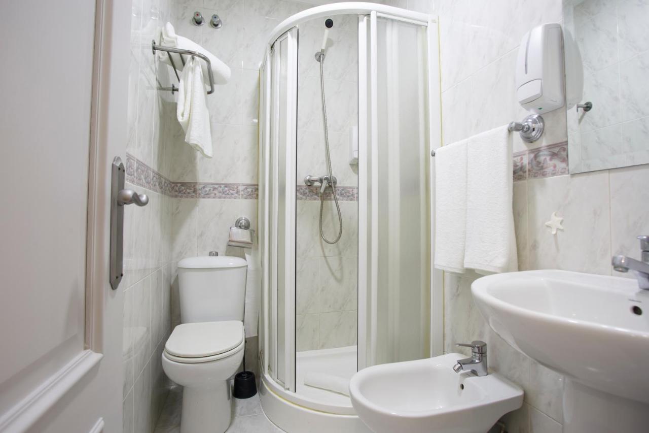 Hostal CostA Coruña Dış mekan fotoğraf